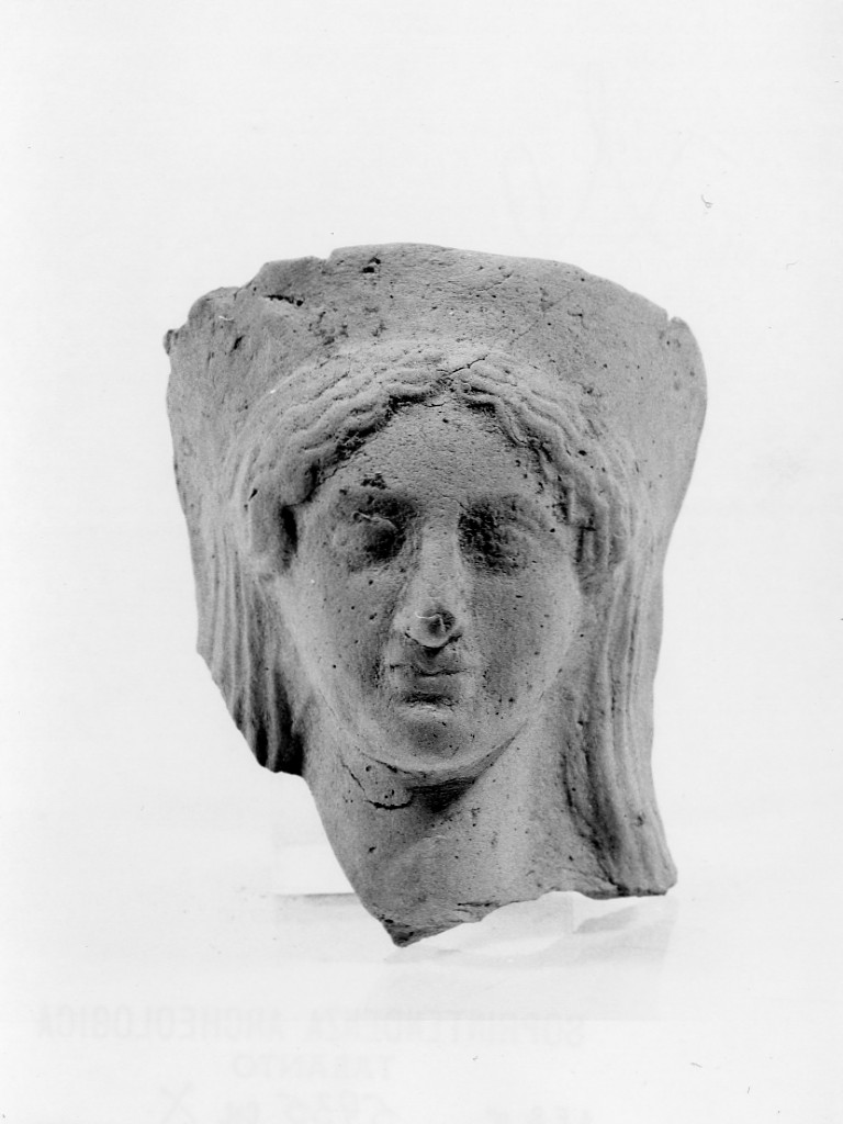Persephone-Kore (terracotta figurata) - fabbrica tarantina (sec. V a.C)