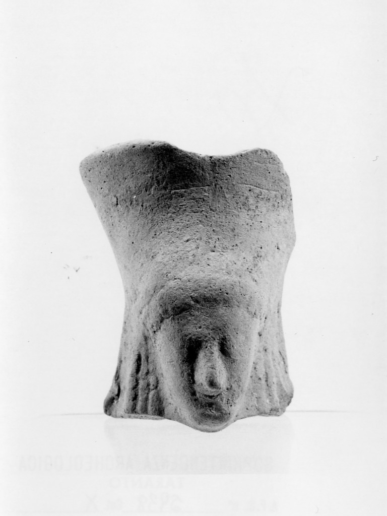 lekythos - produzione apula (fine sec. IV a. C)