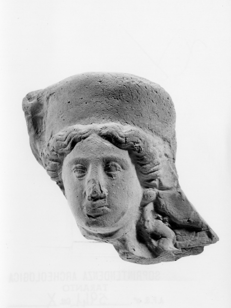 Persephone-Kore (terracotta figurata, culto di Dionysos-Hades) - fabbrica tarantina (sec. IV a.C)