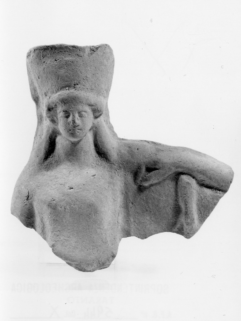 Persephone-Kore (terracotta figurata, culto di Dionysos-Hades) - fabbrica tarantina (fine sec. V a.C)