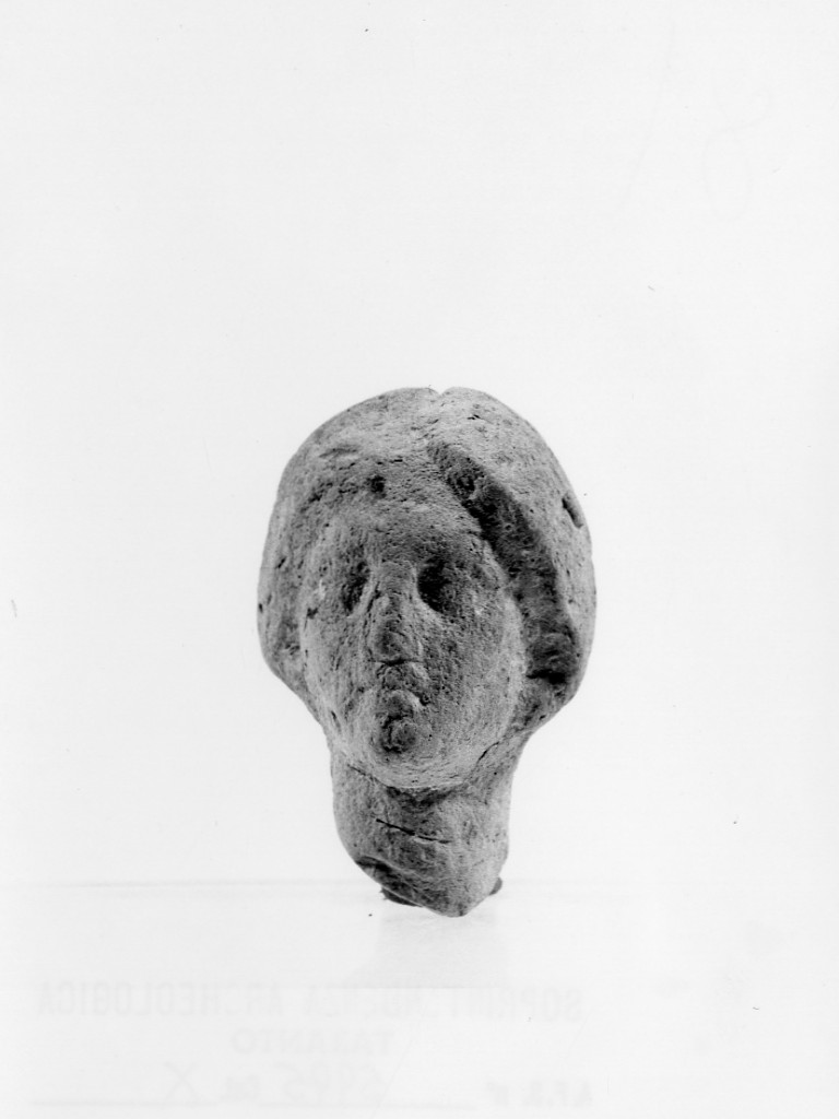 oinochoe - produzione apula (secondo quarto sec. IV a.C)