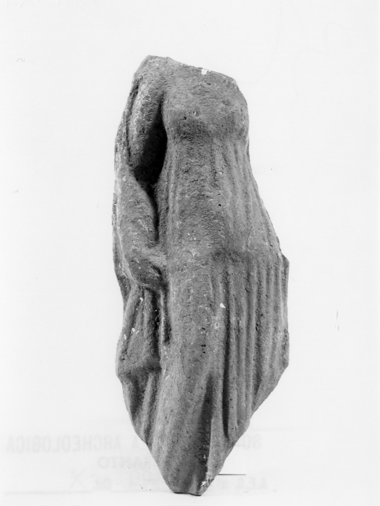 Polyboia (terracotta figurata, culto di Apollo-Hyakinthos) - fabbrica tarantina (secc. IV a.C.-III a.C)