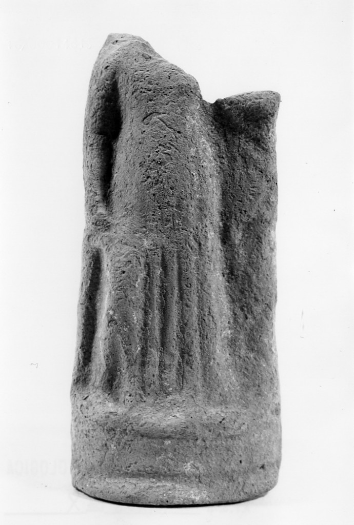 Polyboia (terracotta figurata, culto di Apollo-Hyakinthos) - fabbrica tarantina (secc. IV a.C.-III a.C)