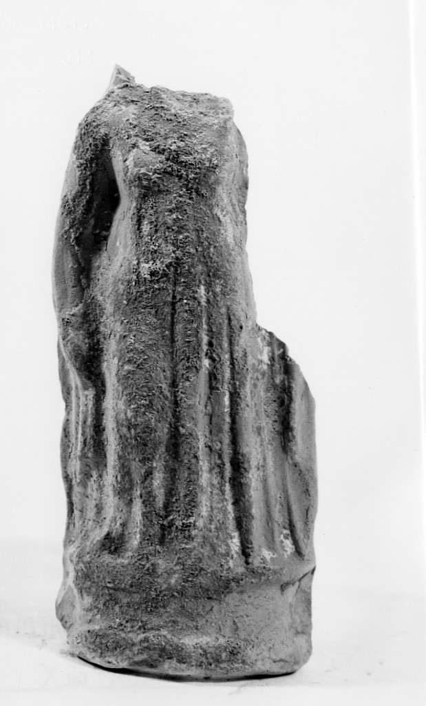 Polyboia (terracotta figurata, culto di Apollo-Hyakinthos) - fabbrica tarantina (secc. IV a.C.-III a.C)