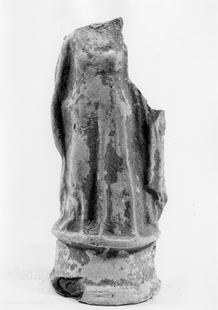 Polyboia (terracotta figurata, culto di Apollo-Hyakinthos) - fabbrica tarantina (secc. IV a.C.-III a.C)
