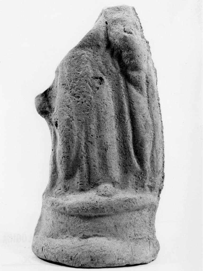 Polyboia (terracotta figurata, culto di Apollo-Hyakinthos) - fabbrica tarantina (secc. IV a.C.-III a.C)