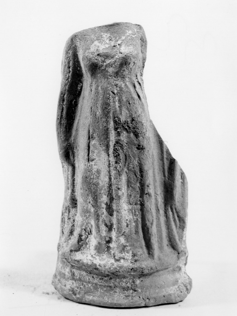 Polyboia (terracotta figurata, culto di Apollo-Hyakinthos) - fabbrica tarantina (secc. IV a.C.-III a.C)