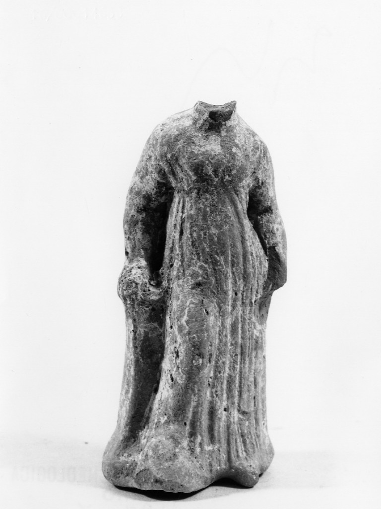 Polyboia (terracotta figurata, culto di Apollo-Hyakinthos) - fabbrica tarantina (secc. IV a.C.-III a.C)