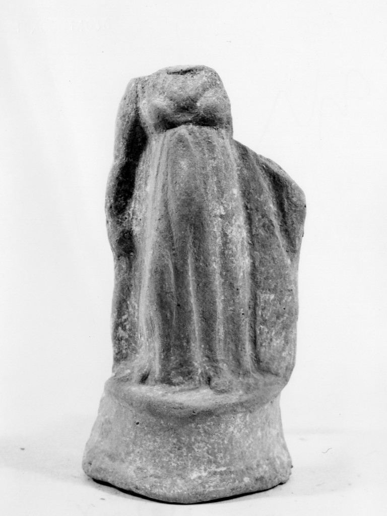 Polyboia (terracotta figurata, culto di Apollo-Hyakinthos) - fabbrica tarantina (secc. IV a.C.-III a.C)