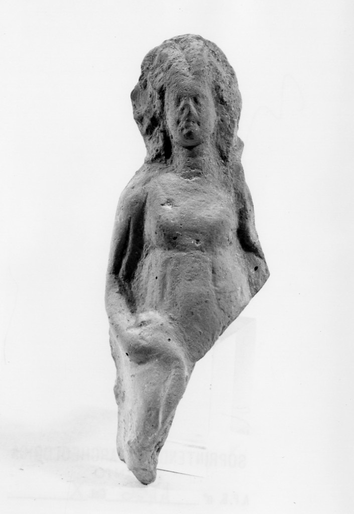 Polyboia (terracotta figurata, culto di Apollo-Hyakinthos) - fabbrica tarantina (secc. IV a.C.-III a.C)