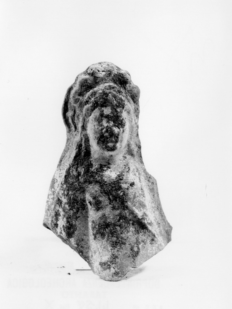 Apollo-Hyakinthos (terracotta figurata) - fabbrica tarantina (secc. IV a.C.-III a.C)