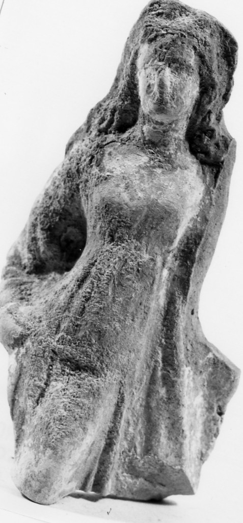 Polyboia (terracotta figurata, culto di Apollo-Hyakinthos) - fabbrica tarantina (secc. IV a.C.-III a.C)