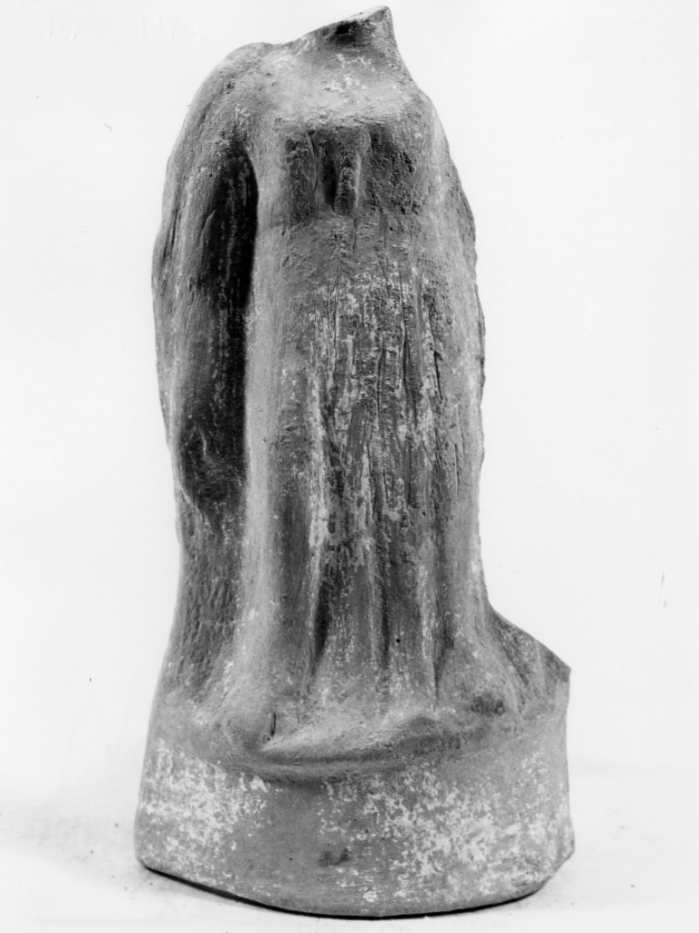 Polyboia (terracotta figurata, culto di Apollo-Hyakinthos) - fabbrica tarantina (secc. IV a.C.-III a.C)