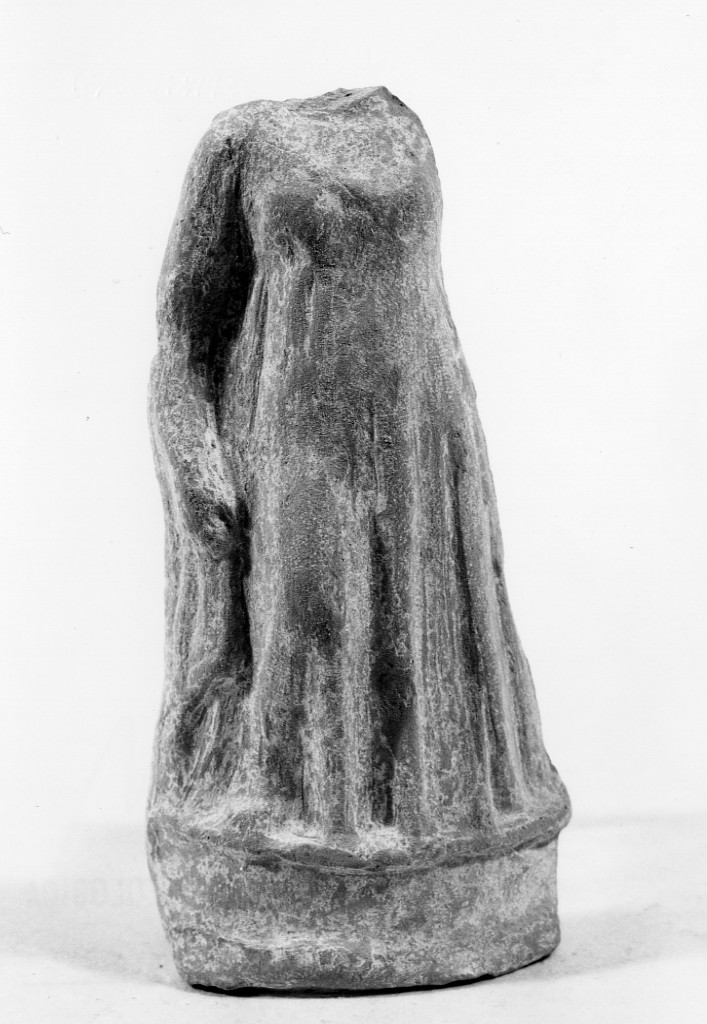 Polyboia (terracotta figurata, culto di Apollo-Hyakinthos) - fabbrica tarantina (secc. IV a.C.-III a.C)