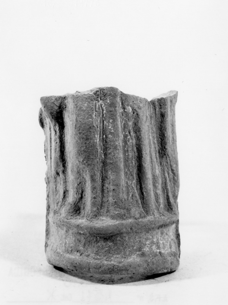 Polyboia (terracotta figurata, culto di Apollo-Hyakinthos) - fabbrica tarantina (secc. IV a.C.-III a.C)