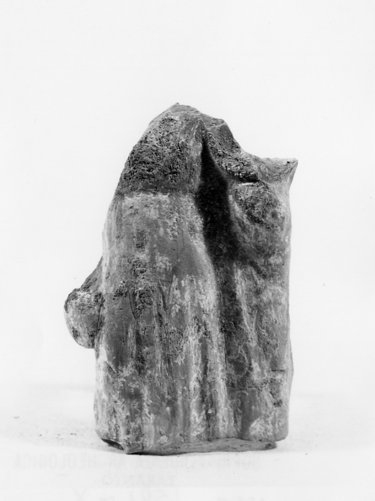 Polyboia (terracotta figurata, culto di Apollo-Hyakinthos) - fabbrica tarantina (secc. IV a.C.-III a.C)