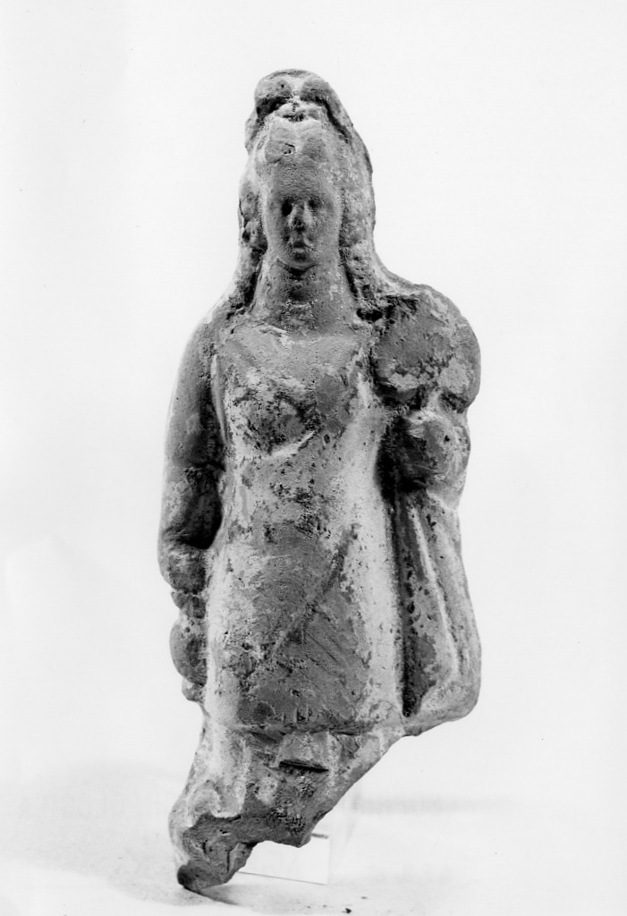 Polyboia (terracotta figurata, culto di Apollo-Hyakinthos) - fabbrica tarantina (secc. IV a.C.-III a.C)