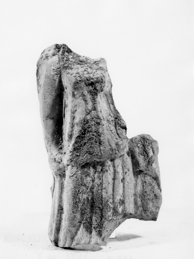 Polyboia (terracotta figurata, culto di Apollo-Hyakinthos) - fabbrica tarantina (secc. IV a.C.-III a.C)