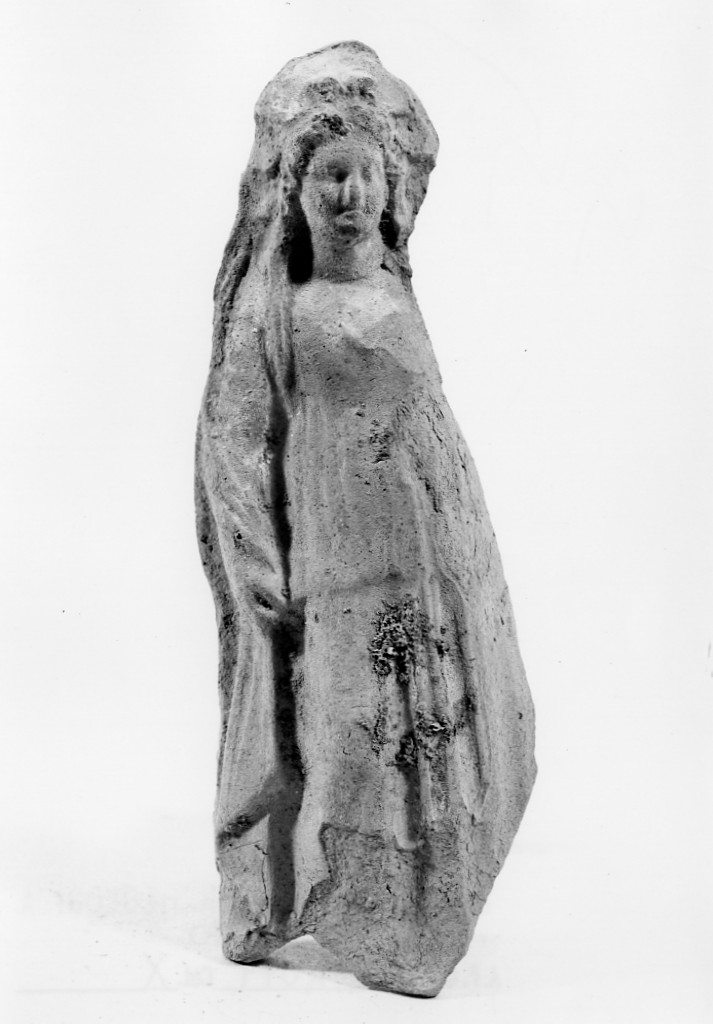Polyboia (terracotta figurata, culto di Apollo-Hyakinthos) - fabbrica tarantina (secc. IV a.C.-III a.C)