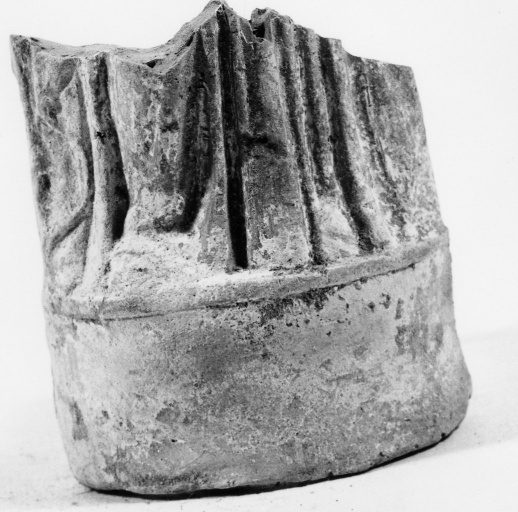 Polyboia (terracotta figurata, culto di Apollo-Hyakinthos) - fabbrica tarantina (secc. IV a.C.-III a.C)