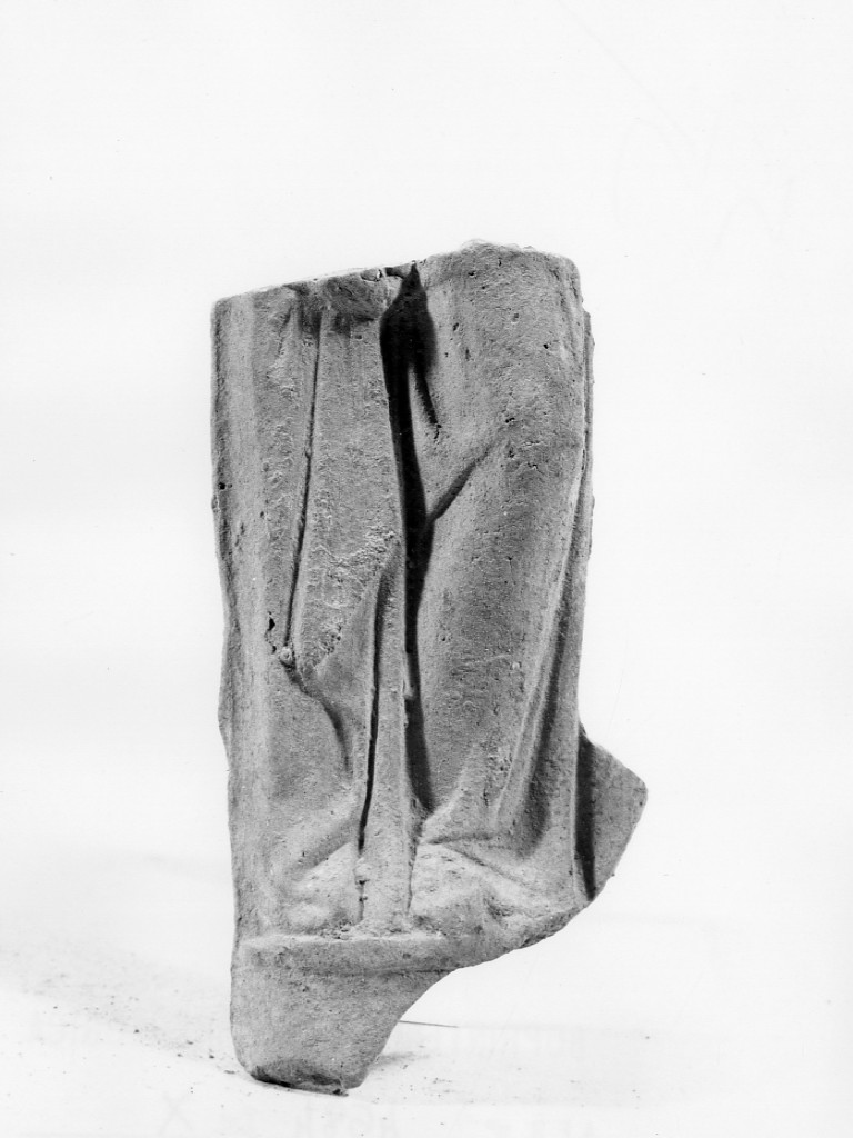 Polyboia (terracotta figurata, culto di Apollo-Hyakinthos) - fabbrica tarantina (secc. IV a.C.-III a.C)