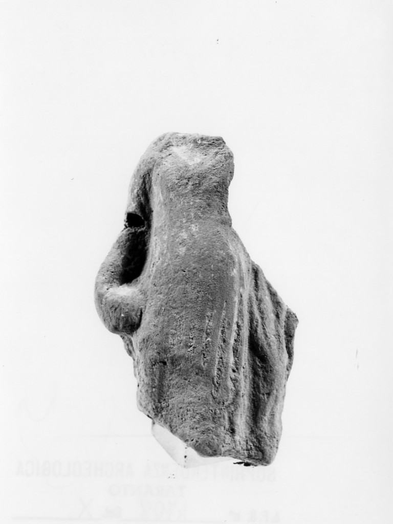 Polyboia (terracotta figurata, culto di Apollo-Hyakinthos) - fabbrica tarantina (secc. IV a.C.-III a.C)