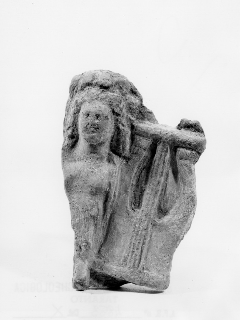 Apollo-Hyakinthos (terracotta figurata) - fabbrica tarantina (sec. III a.C)