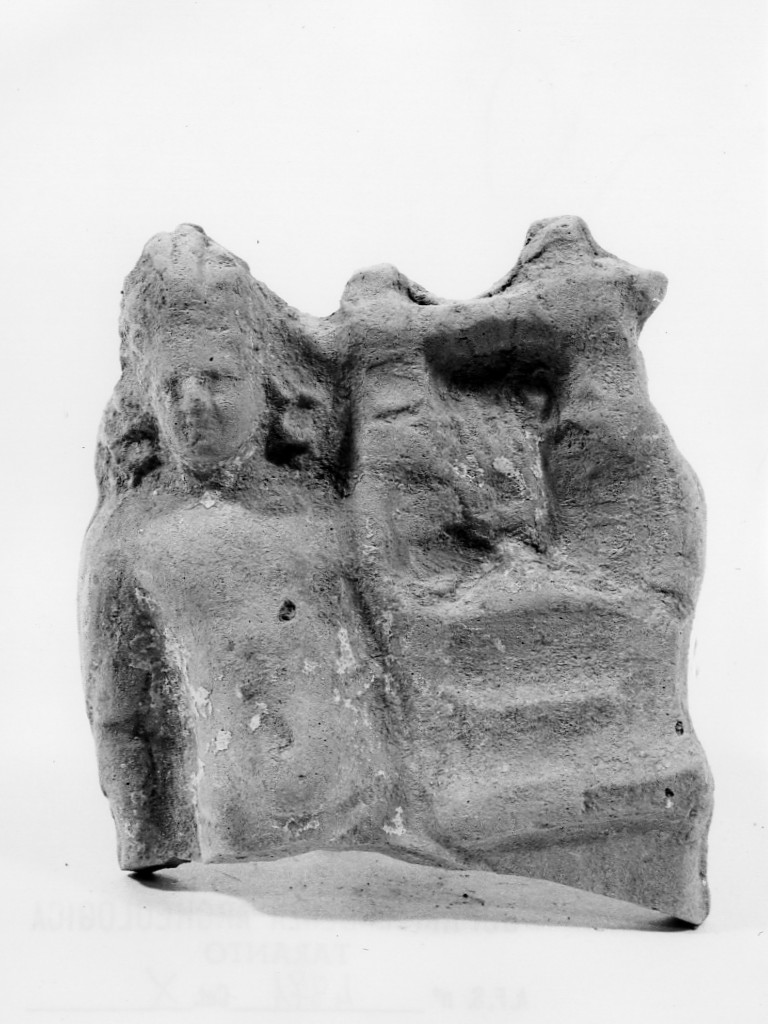 Apollo-Hyakinthos (terracotta figurata) - fabbrica tarantina (sec. III a.C)