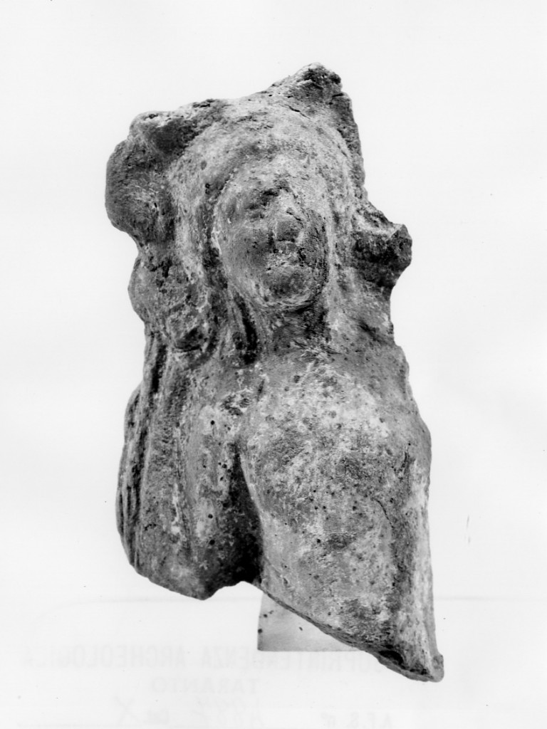 Apollo-Hyakinthos (terracotta figurata) - fabbrica tarantina (sec. III a.C)