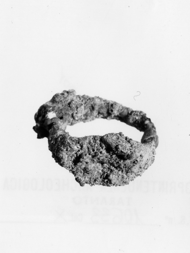 anello (sec. IV a.C)