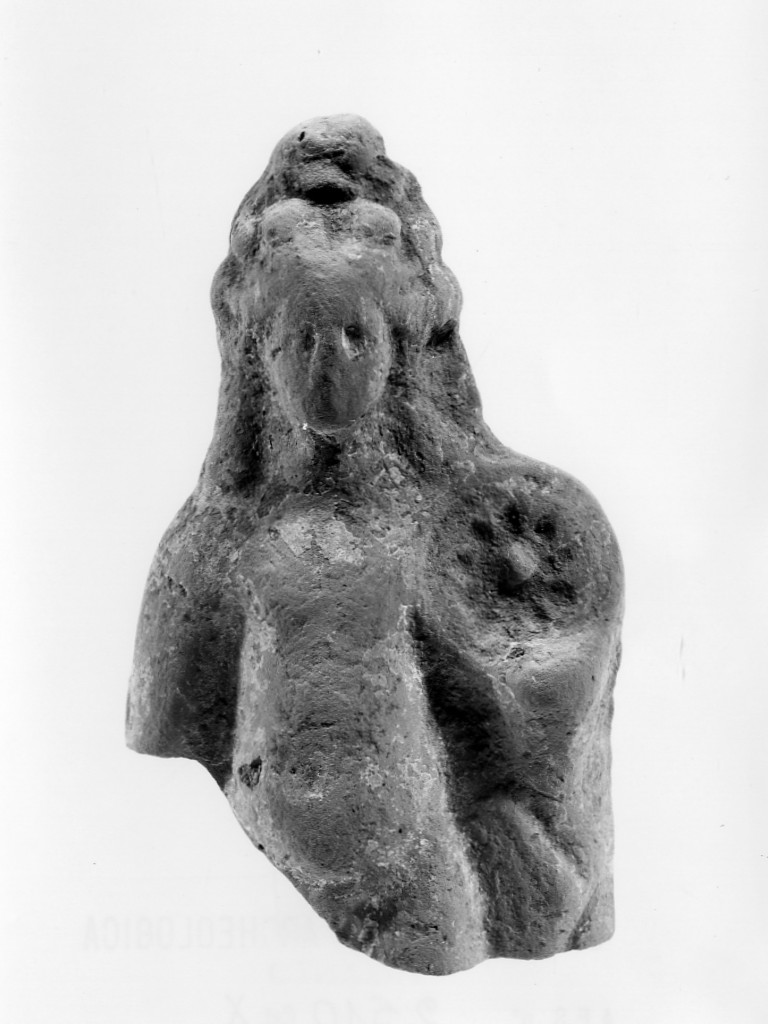 figura maschile stante (terracotta figurata) - fabbrica locale (sec. IV a.C)