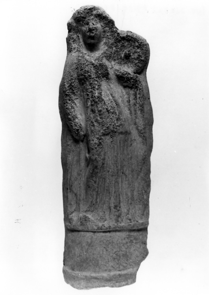 Polyboia (terracotta figurata, culto di Apollo-Hyakinthos) - fabbrica tarantina (secc. IV a.C.-III a.C)
