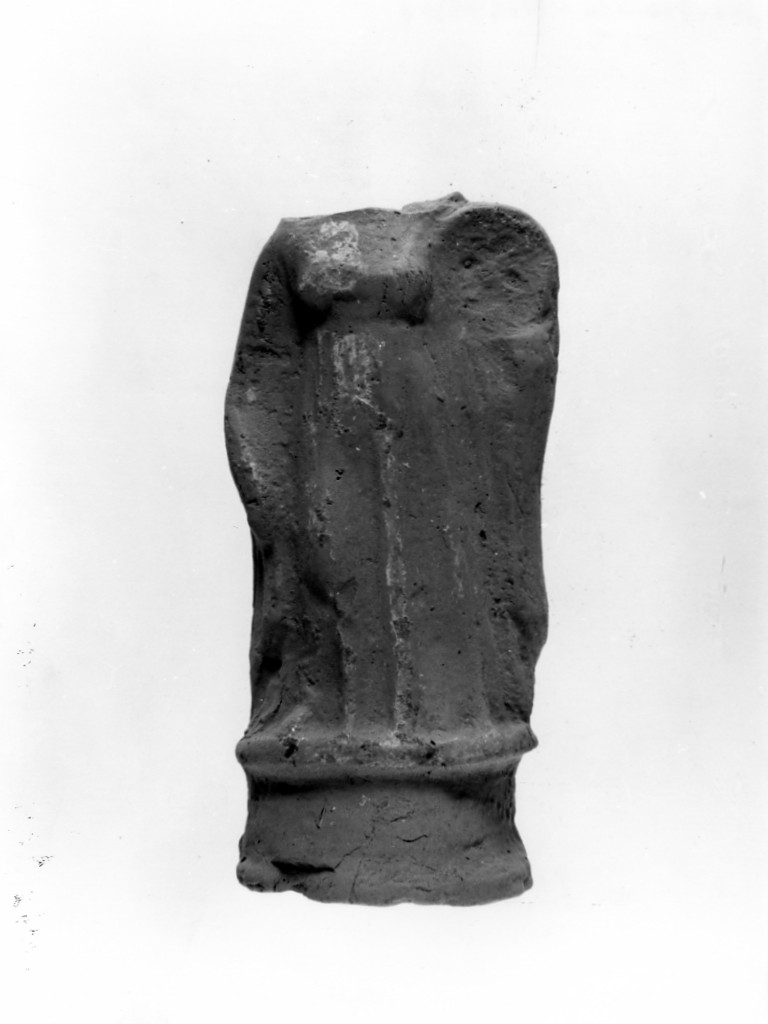 Polyboia (terracotta figurata, culto di Apollo-Hyakinthos) - fabbrica tarantina (secc. IV a.C.-III a.C)