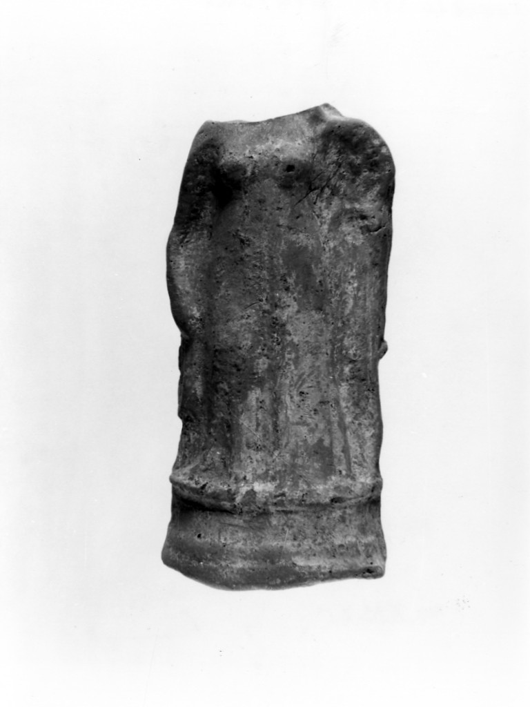 Polyboia (terracotta figurata, culto di Apollo-Hyakinthos) - fabbrica tarantina (secc. IV a.C.-III a.C)