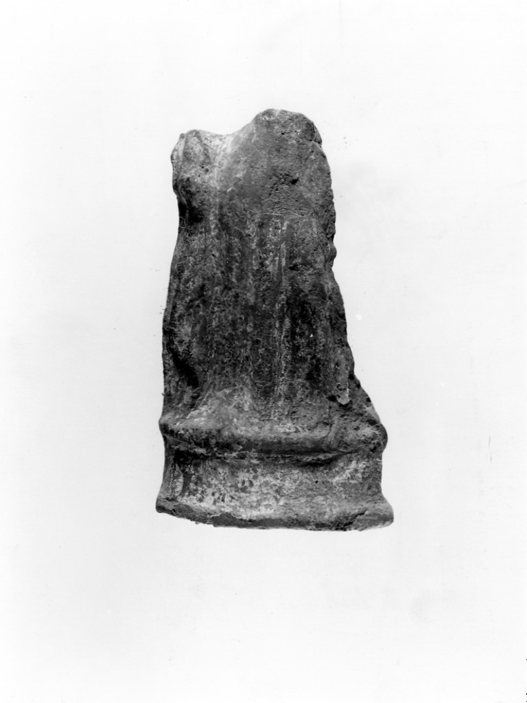 Polyboia (terracotta figurata, culto di Apollo-Hyakinthos) - fabbrica tarantina (secc. IV a.C.-III a.C)