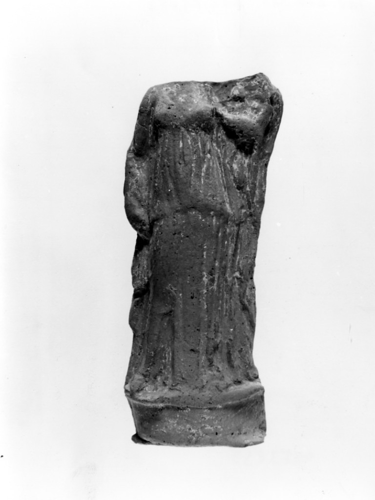 Polyboia (terracotta figurata, culto di Apollo-Hyakinthos) - fabbrica tarantina (secc. IV a.C.-III a.C)