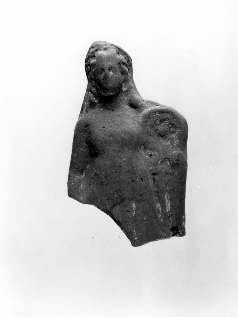 Polyboia (terracotta figurata, culto di Apollo-Hyakinthos) - fabbrica tarantina (secc. IV a.C.-III a.C)