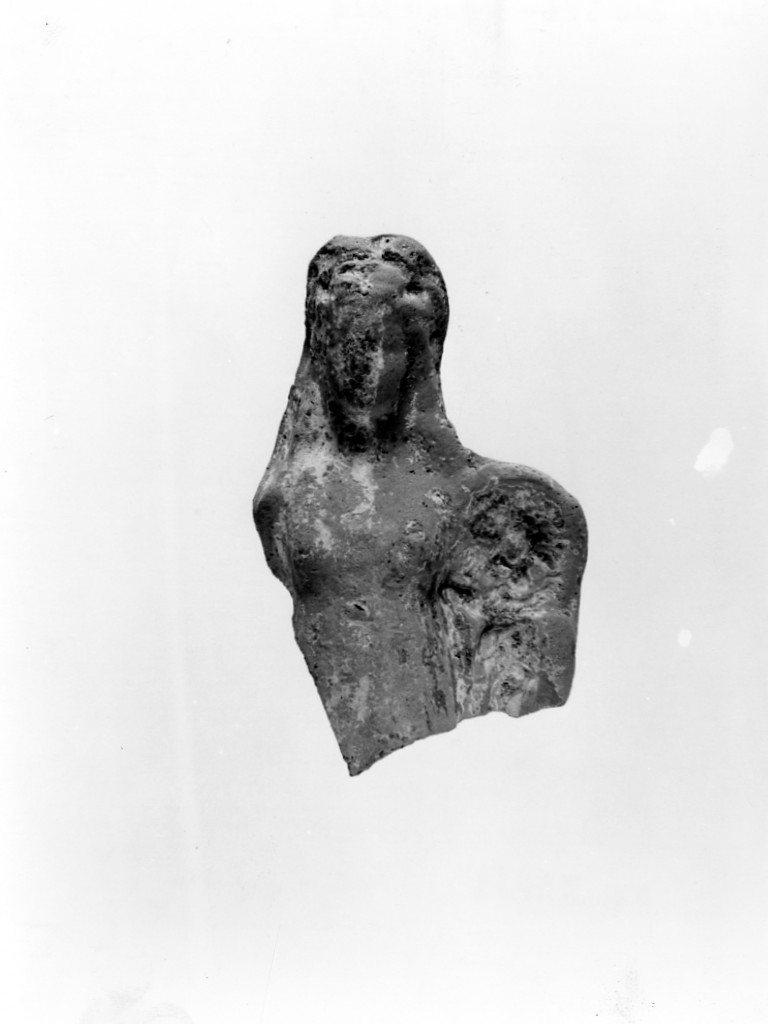 Polyboia (terracotta figurata, culto di Apollo-Hyakinthos) - fabbrica tarantina (secc. IV a.C.-III a.C)