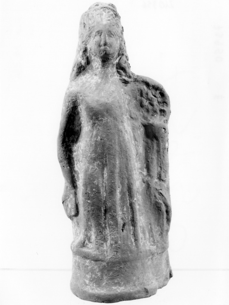 Polyboia (terracotta figurata, culto di Apollo-Hyakinthos) - fabbrica tarantina (secc. IV a.C.-III a.C)