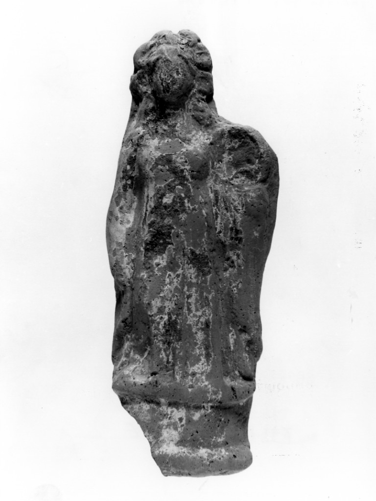 Polyboia (terracotta figurata, culto di Apollo-Hyakinthos) - fabbrica tarantina (secc. IV a.C.-III a.C)