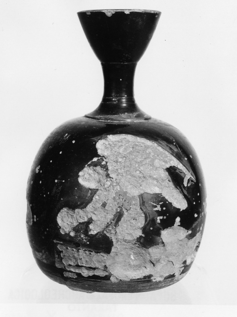 lekythos aryballica - Pittore di Copenaghen 1061 (seconda metà sec. V a.C)