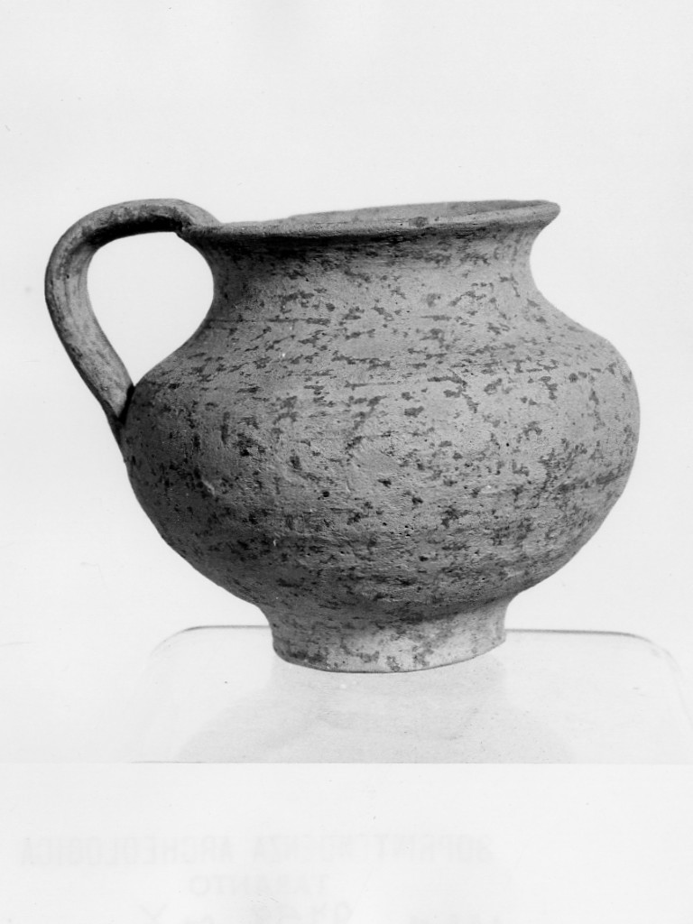 brocchetta miniaturistica - produzione locale (fine/ inizio secc. IV a.C.-III a.C)