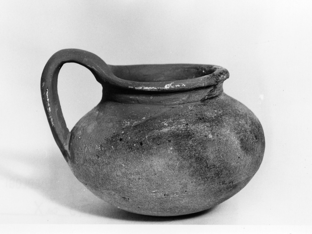 olla - fabbrica tarantina (fine/ inizio secc. IV a.C.-III a.C)