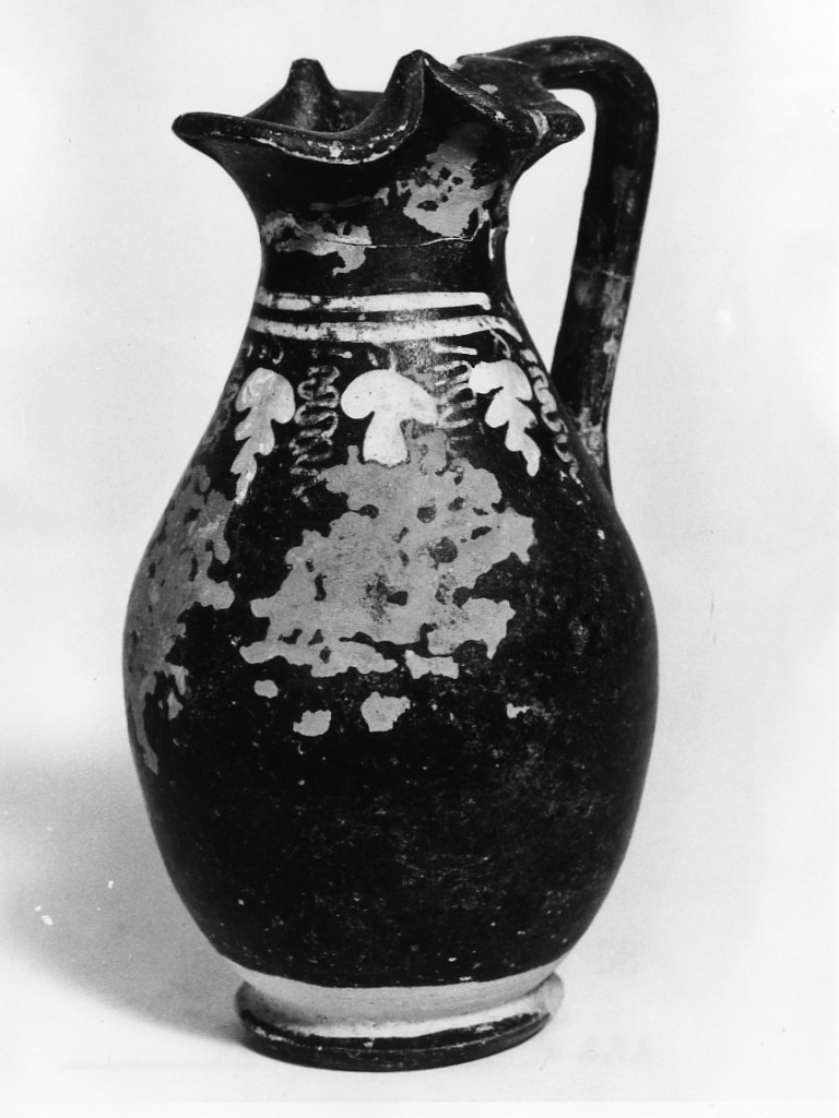 oinochoe a bocca trilobata - fabbrica tarantina (sec. III a.C)