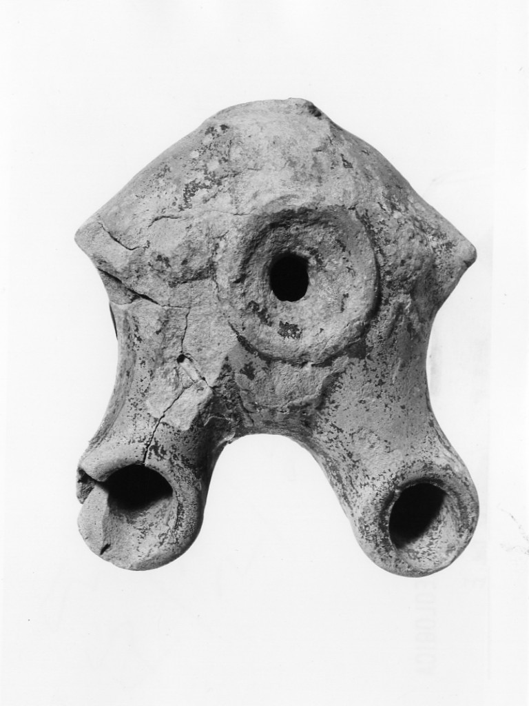 lucerna bilicne - fabbrica locale (seconda metà sec. I a.C)