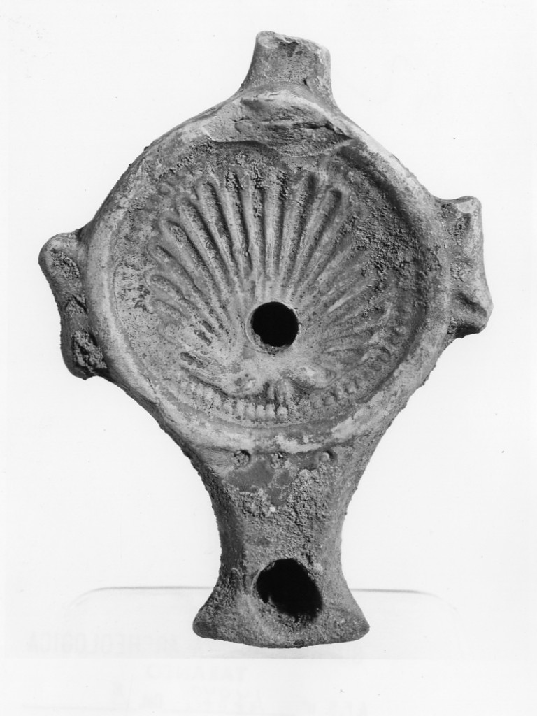 lucerna monolicne - fabbrica locale (fine sec. I a.C)