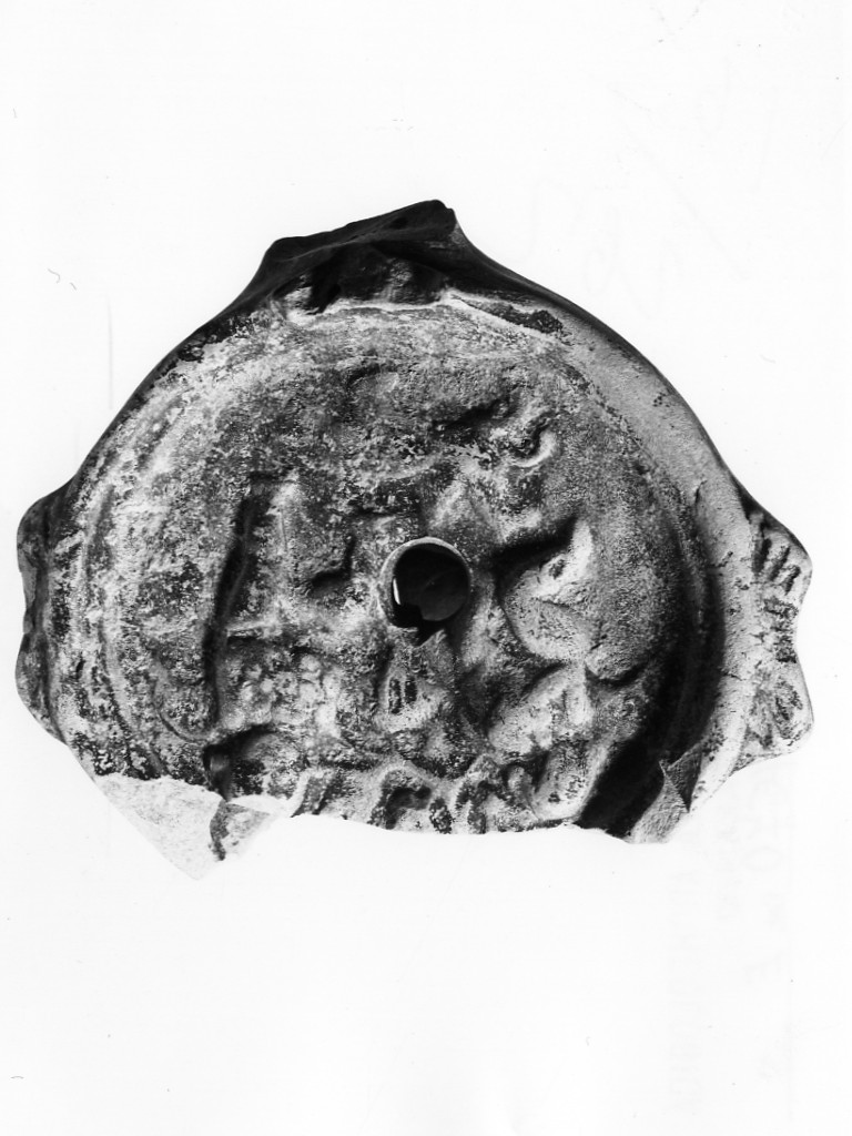 lucerna, Deneauve, tipo III (fine sec. I a.C)