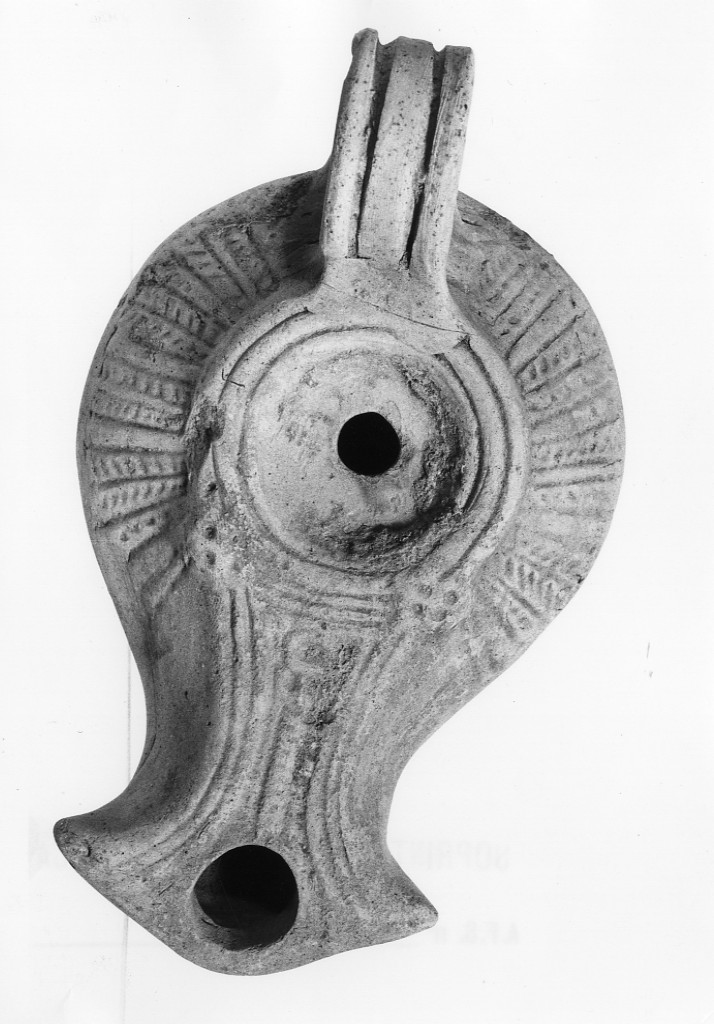 lucerna, Delplace, tipo IB - fabbrica locale (fine/ metà secc. II a.C.-I a.C)