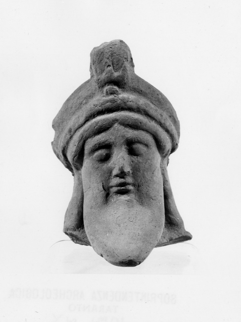 Dionysos-Hades (terracotta figurata/ frammento) - fabbrica tarantina (prima metà sec. V a.C)