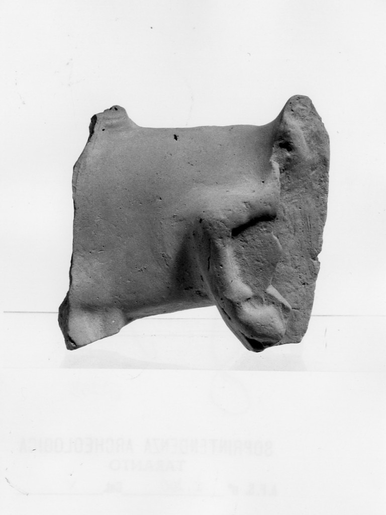 due cavalli (terracotta figurata) - fabbrica tarantina (secc. IV a.C.-III a.C)